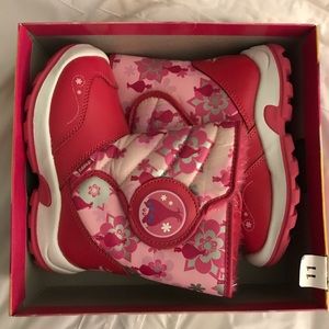 Trolls (Poppy) snow boots